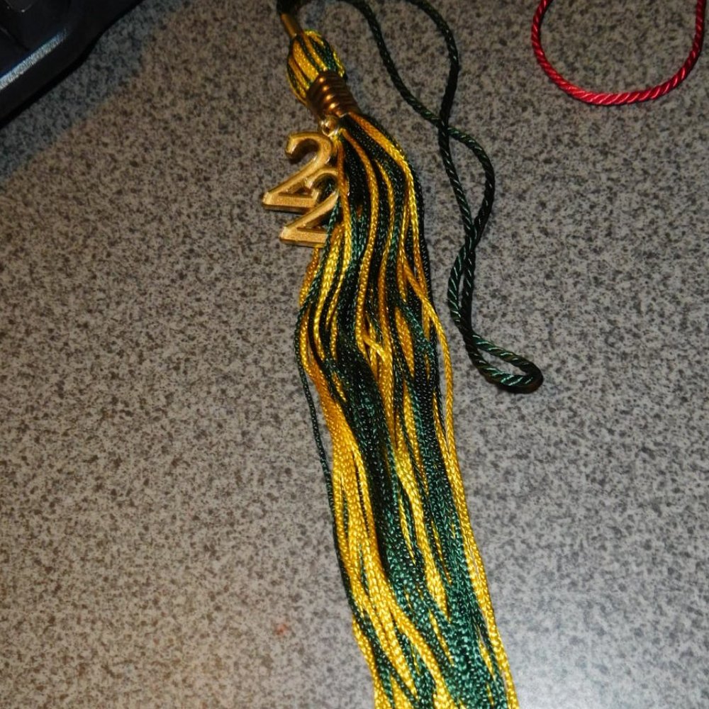 2022 MOTAR BOARD TASSLE GRADUATION YELLOW GREEN TASSEL TASSLE JOSTENS